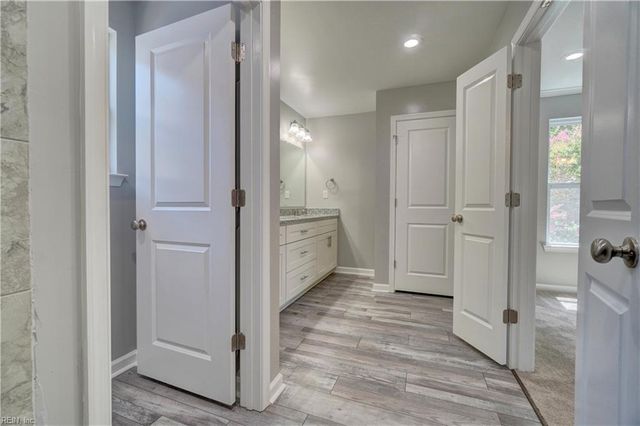24 E Taylor AVE, Hampton, VA 23663
