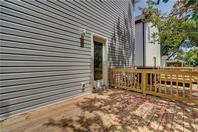 24 E Taylor AVE, Hampton, VA 23663