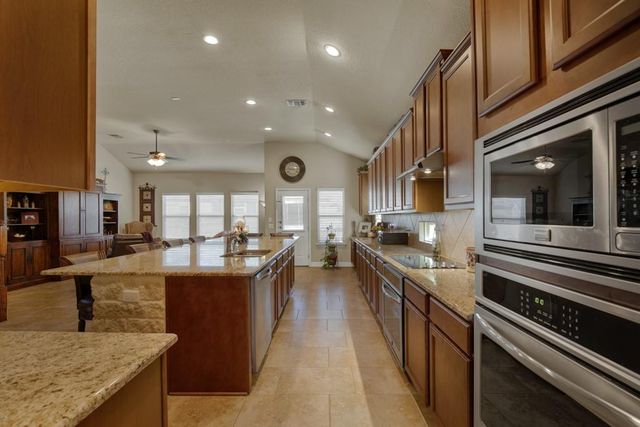 1409 Catfish RPDS, New Braunfels, TX 78130