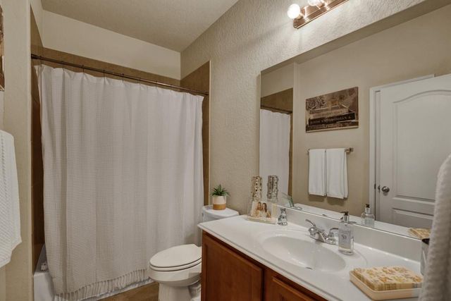 1409 Catfish RPDS, New Braunfels, TX 78130