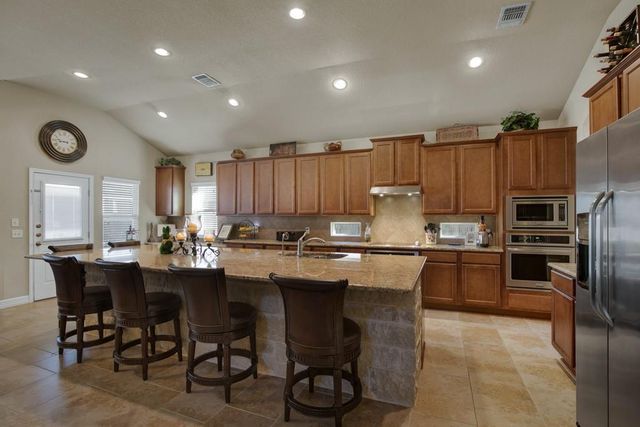 1409 Catfish RPDS, New Braunfels, TX 78130