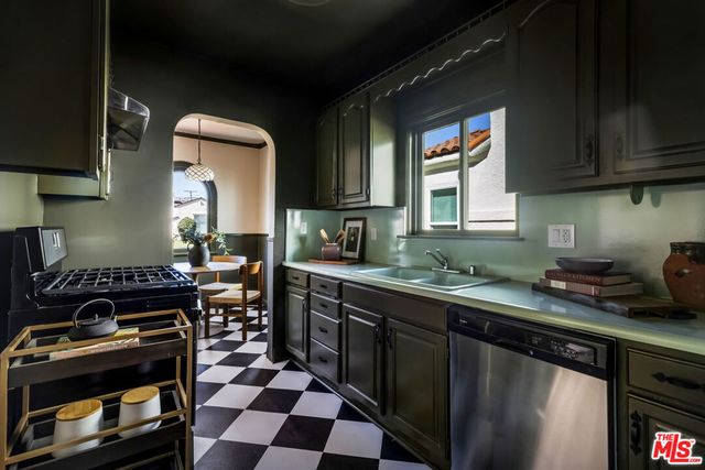 5436 Norwich Avenue, Los Angeles, CA 90032