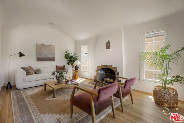 5436 Norwich Avenue, Los Angeles, CA 90032