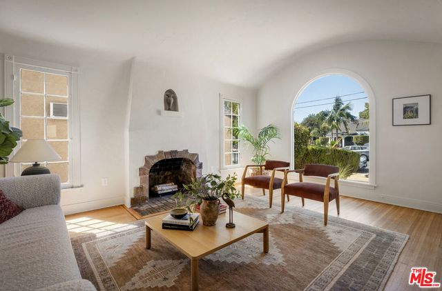 5436 Norwich Avenue, Los Angeles, CA 90032