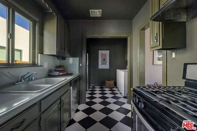 5436 Norwich Avenue, Los Angeles, CA 90032