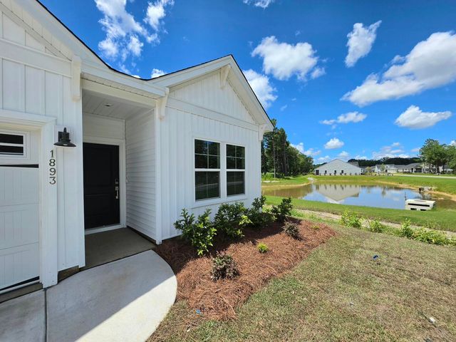 1893 Deercreek Drive, Manning, SC 29102