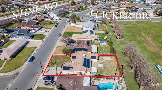 2316 Sandpiper Road, Bakersfield, CA 93309