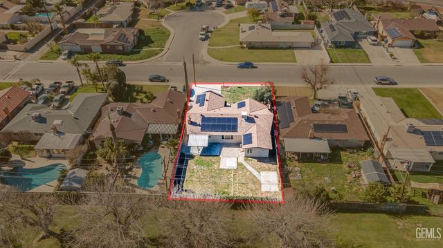 2316 Sandpiper Road, Bakersfield, CA 93309