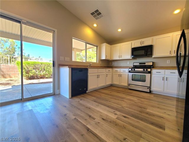 2278 Chestnut Ranch Avenue, Henderson, NV 89052