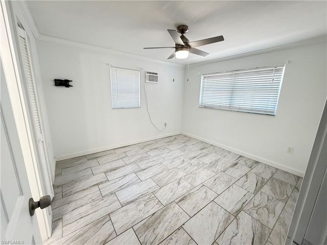 1781 Smugglers CV B, Naples, FL 34112
