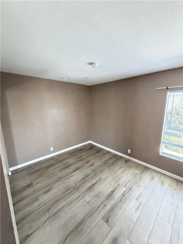 2720 W Segerstrom C, Santa Ana, CA 92704