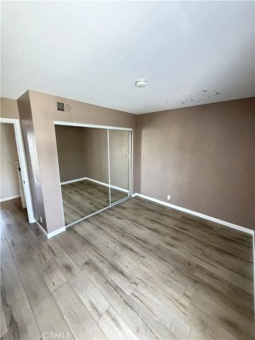 2720 W Segerstrom C, Santa Ana, CA 92704