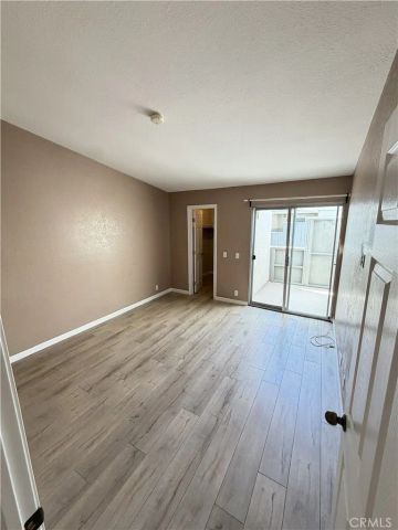 2720 W Segerstrom C, Santa Ana, CA 92704