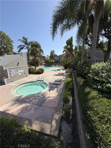 2720 W Segerstrom C, Santa Ana, CA 92704