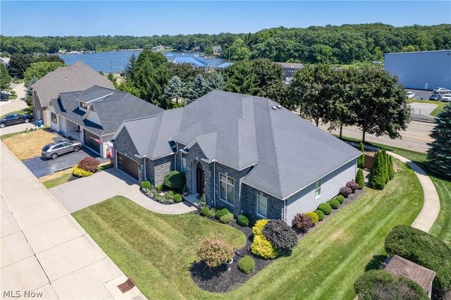 3857 Heron Watch Drive, Akron, OH 44319