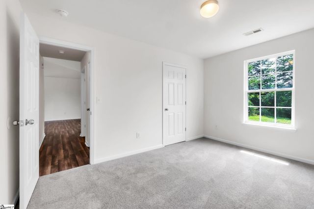 205 Riverbreeze Road, Greenville, SC 29611