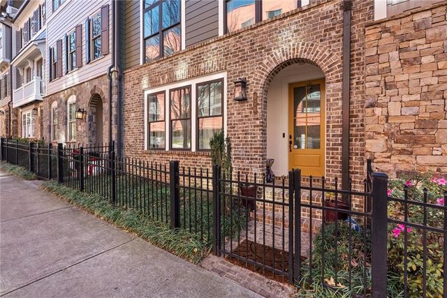 976 Memorial SE Walk, Atlanta, GA 30316