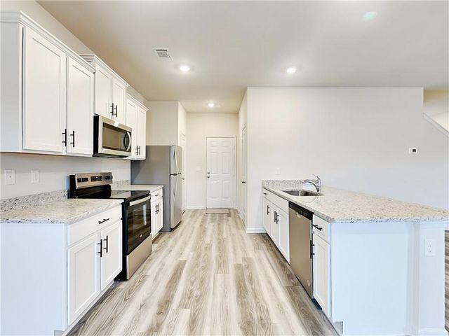 127 Avondale Boulevard, Conyers, GA 30013