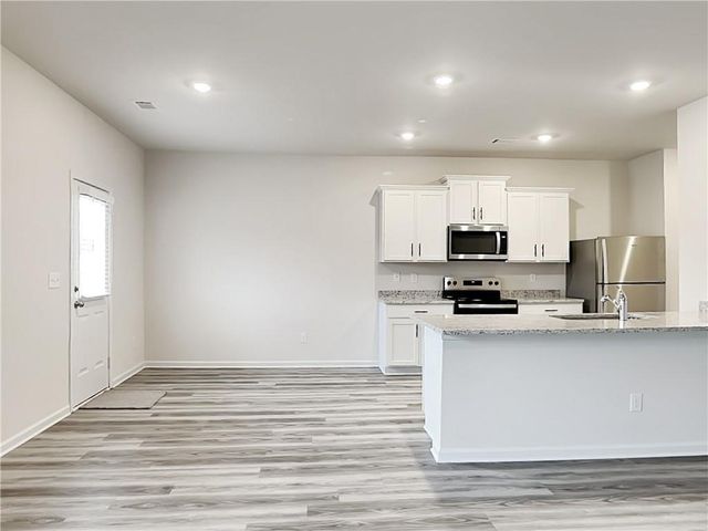 127 Avondale Boulevard, Conyers, GA 30013