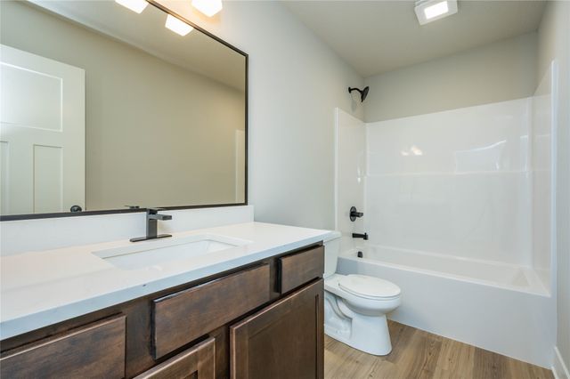 1617 NW Benjamin Drive, Ankeny, IA 50023