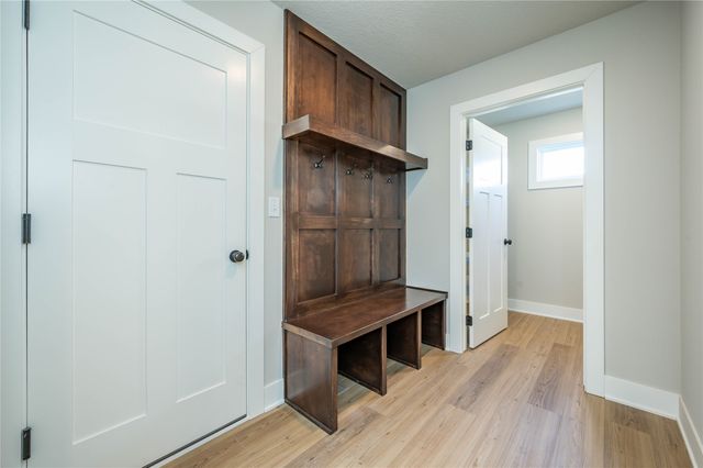 1617 NW Benjamin Drive, Ankeny, IA 50023