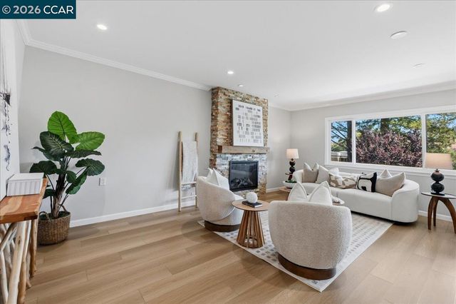 1150 Canyonwood Ct 4, Walnut Creek, CA 94595