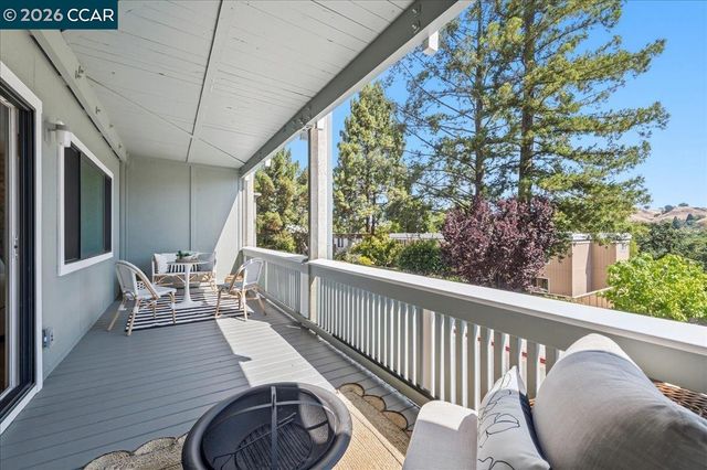 1150 Canyonwood Ct 4, Walnut Creek, CA 94595