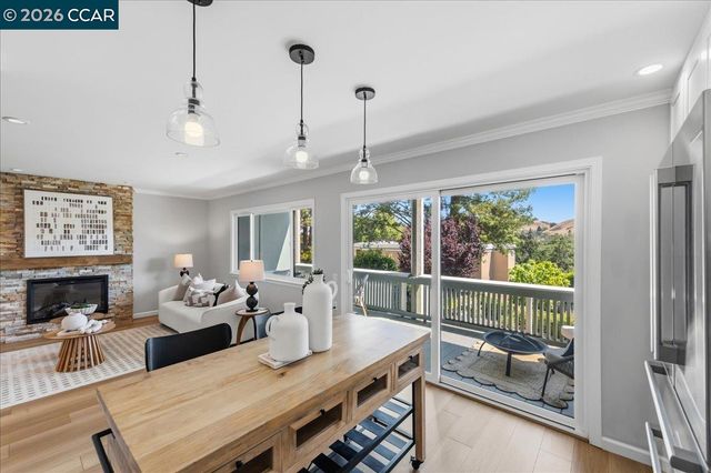 1150 Canyonwood Ct 4, Walnut Creek, CA 94595