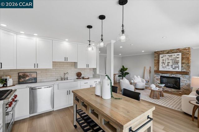 1150 Canyonwood Ct 4, Walnut Creek, CA 94595