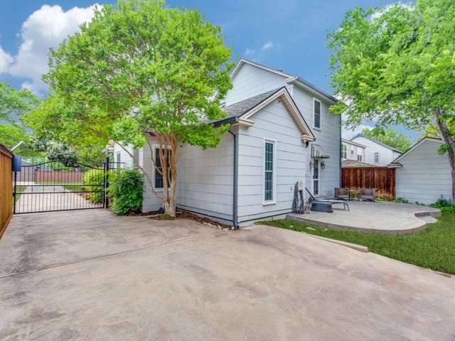 3417 Stadium Drive, Fort Worth, TX 76109