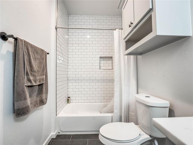 12573 Sweet Point, Guthrie, OK 73044