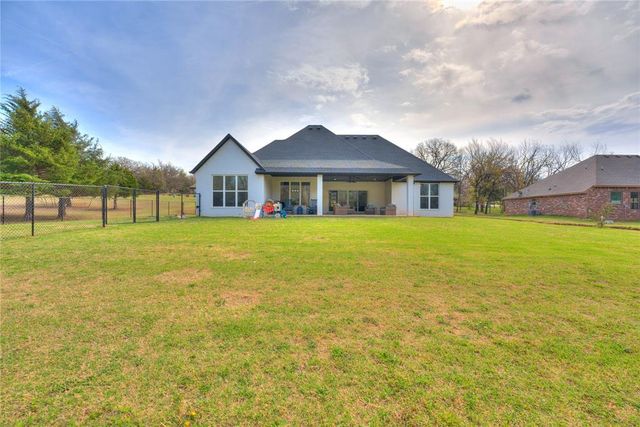 12573 Sweet Point, Guthrie, OK 73044