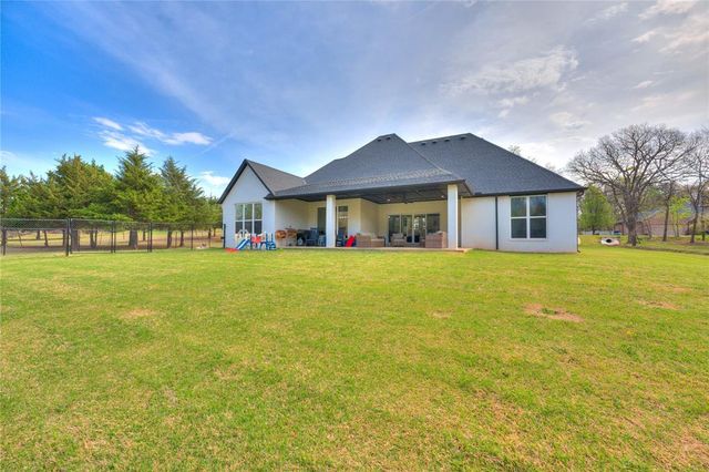 12573 Sweet Point, Guthrie, OK 73044