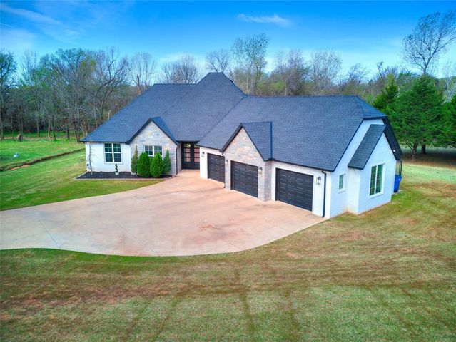 12573 Sweet Point, Guthrie, OK 73044