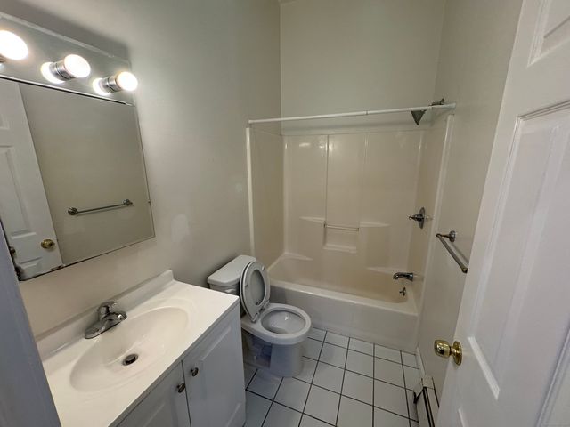 1880 Old Town Road, Trumbull, CT 06611