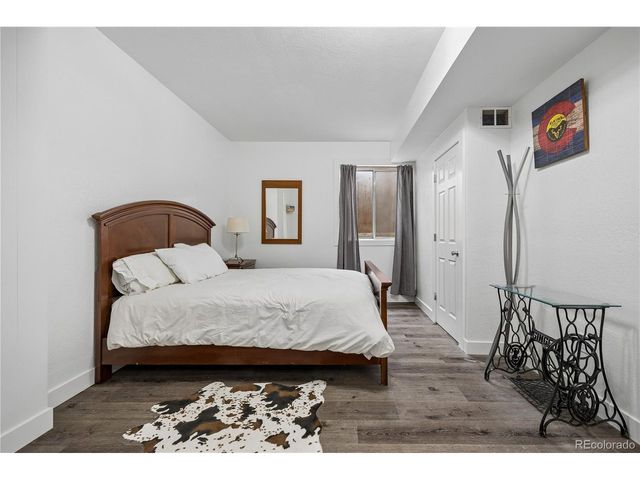 117 Willowleaf Dr, Littleton, CO 80127