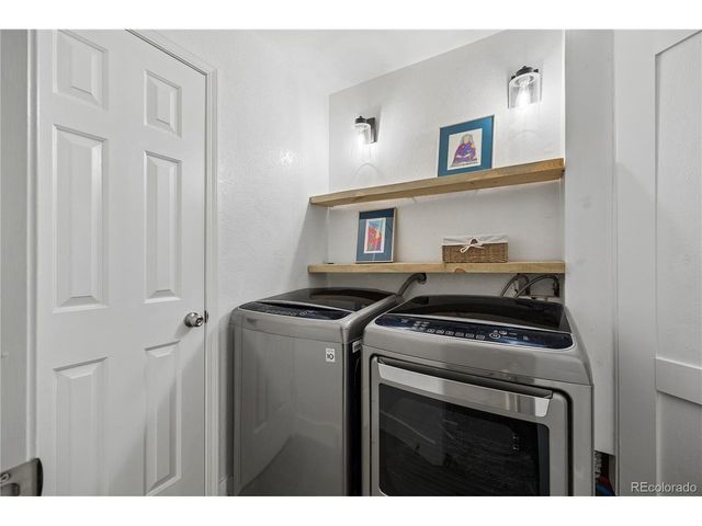117 Willowleaf Dr, Littleton, CO 80127