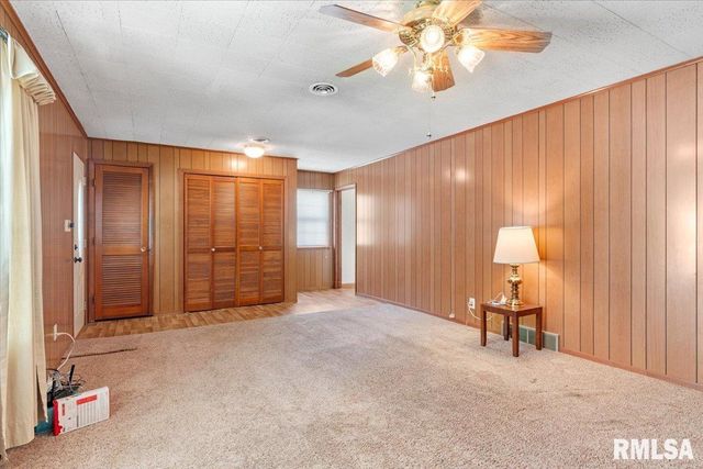 2505 S 5TH Street, Springfield, IL 62703