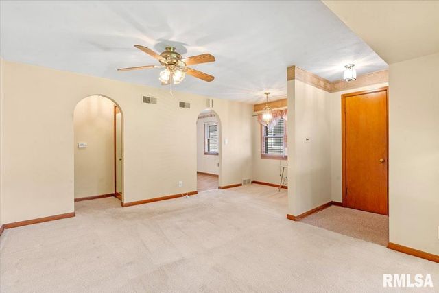 2505 S 5TH Street, Springfield, IL 62703