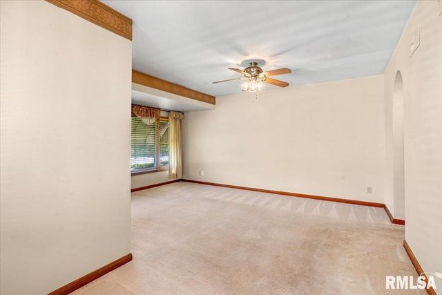 2505 S 5TH Street, Springfield, IL 62703