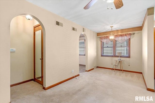 2505 S 5TH Street, Springfield, IL 62703