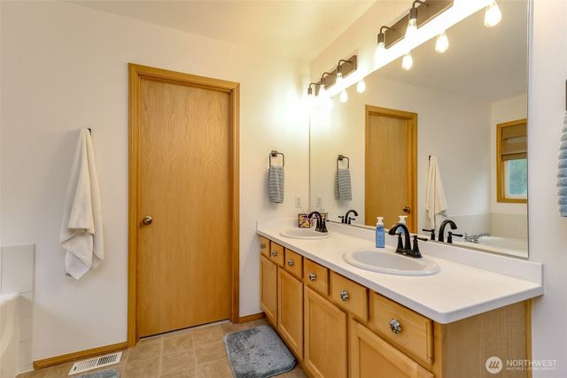 1502 Jensen Avenue, Dupont, WA 98327