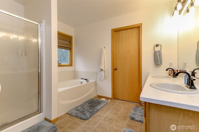 1502 Jensen Avenue, Dupont, WA 98327