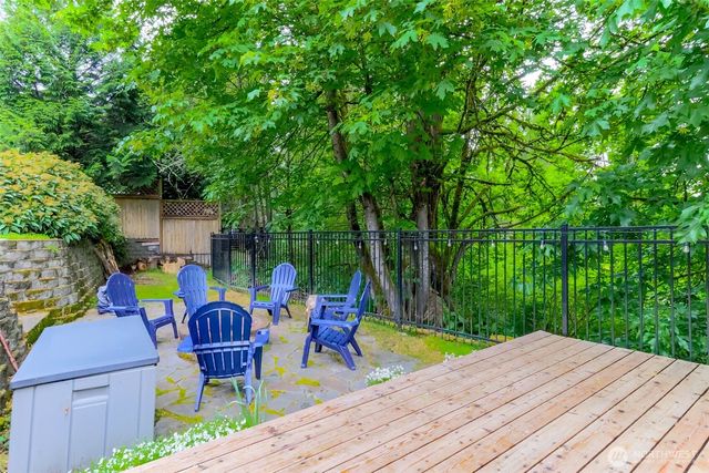 1502 Jensen Avenue, Dupont, WA 98327