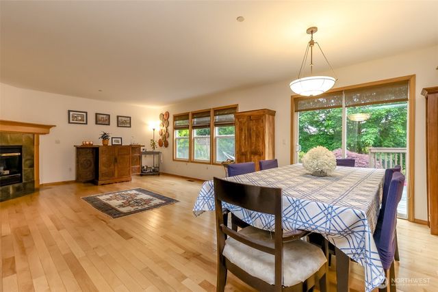 1502 Jensen Avenue, Dupont, WA 98327