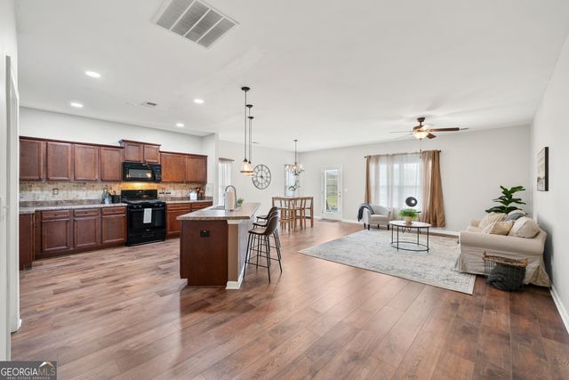 6031 Heisler Street, Rex, GA 30273