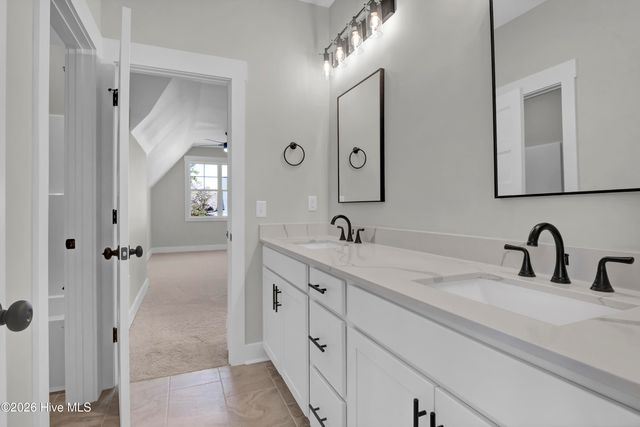 101 Captains Lane, Sneads Ferry, NC 28460