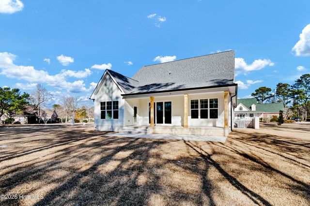 101 Captains Lane, Sneads Ferry, NC 28460