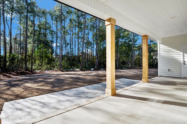 101 Captains Lane, Sneads Ferry, NC 28460