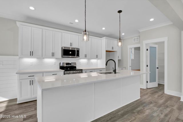 101 Captains Lane, Sneads Ferry, NC 28460